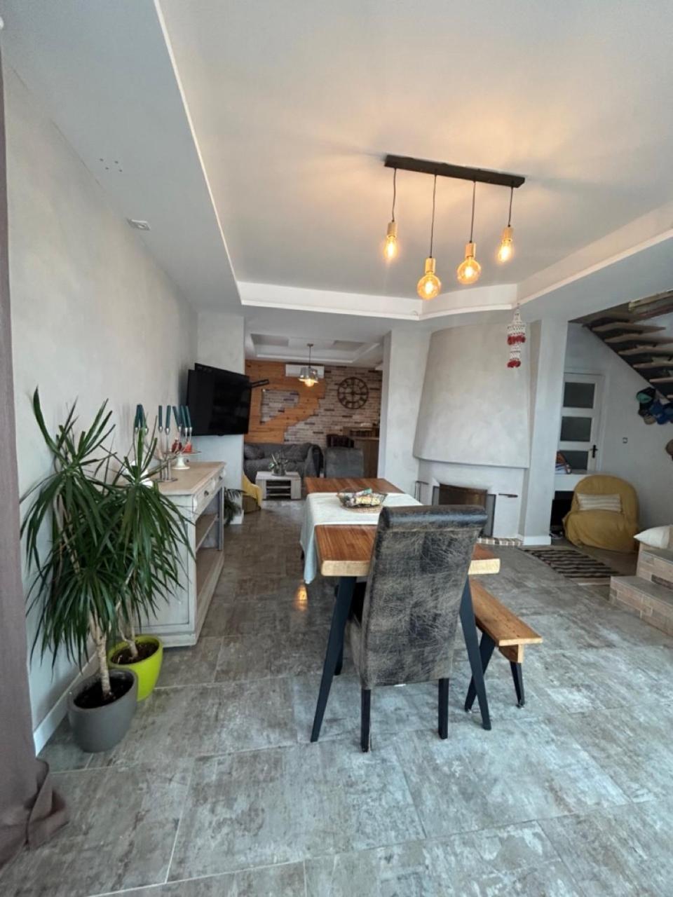 Comme A La Maison Narbonne Ngoại thất bức ảnh