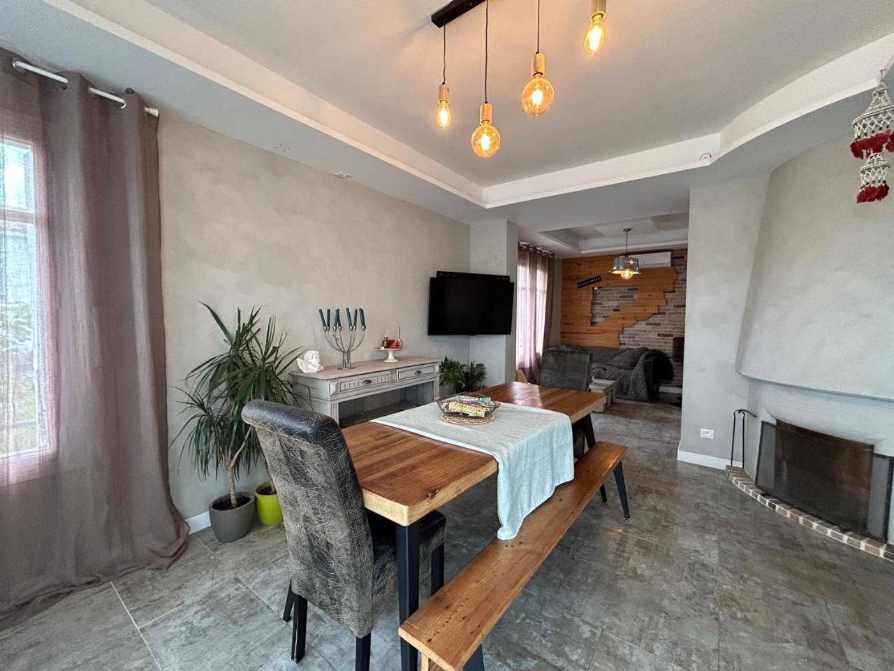 Comme A La Maison Narbonne Ngoại thất bức ảnh